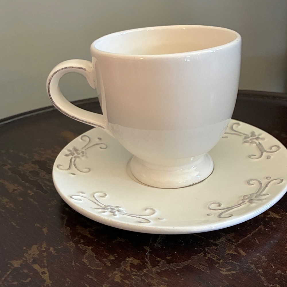 Romantic Cottage Rhinestone Floral Teacup & Saucer Princess Tea Party Decor - Picture 4 of 8